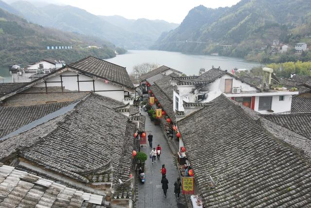 近年來,陝西省安康市石泉縣大力推動全域旅遊建設,助推鄉村振興和